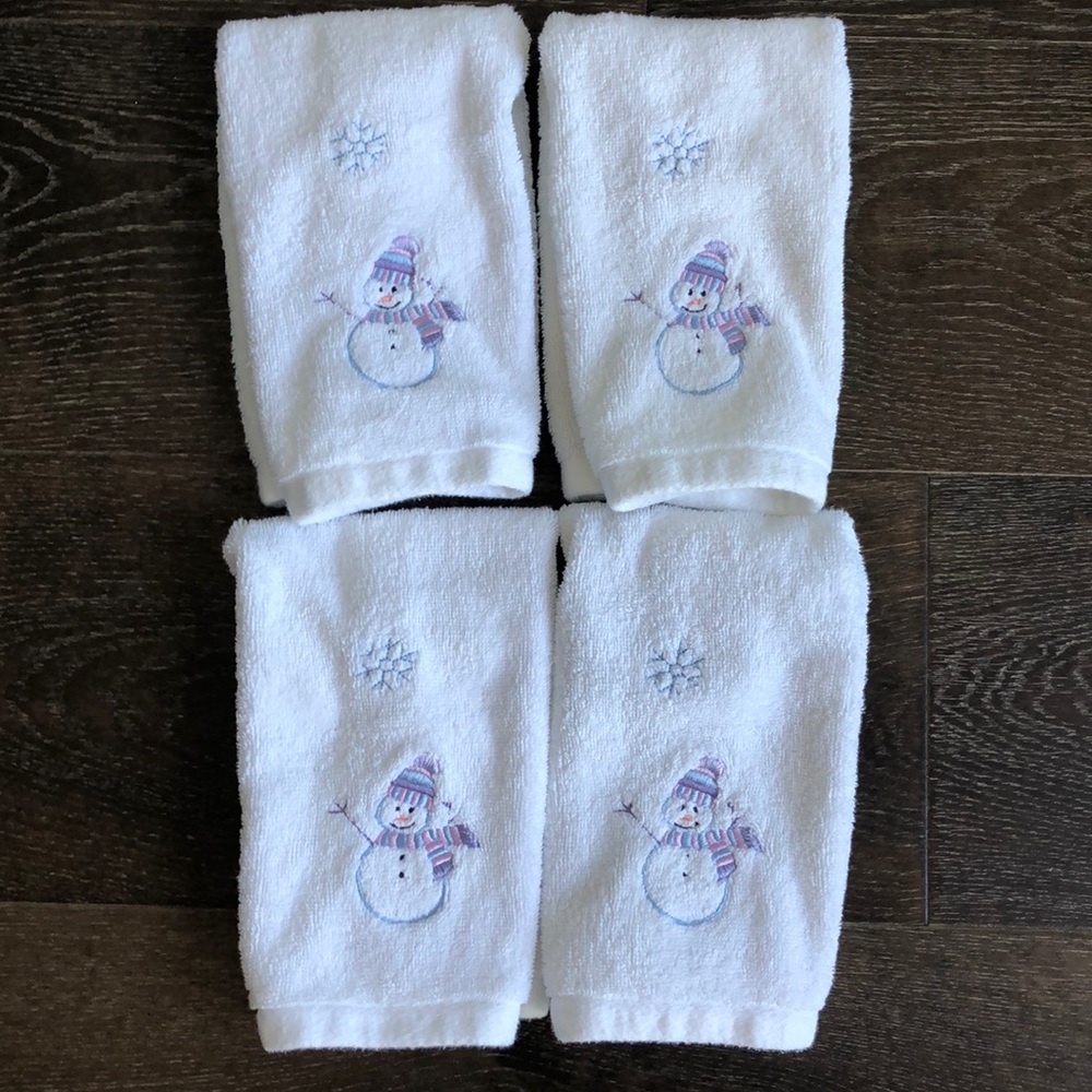 Set of 4 snowman fingertip towels
